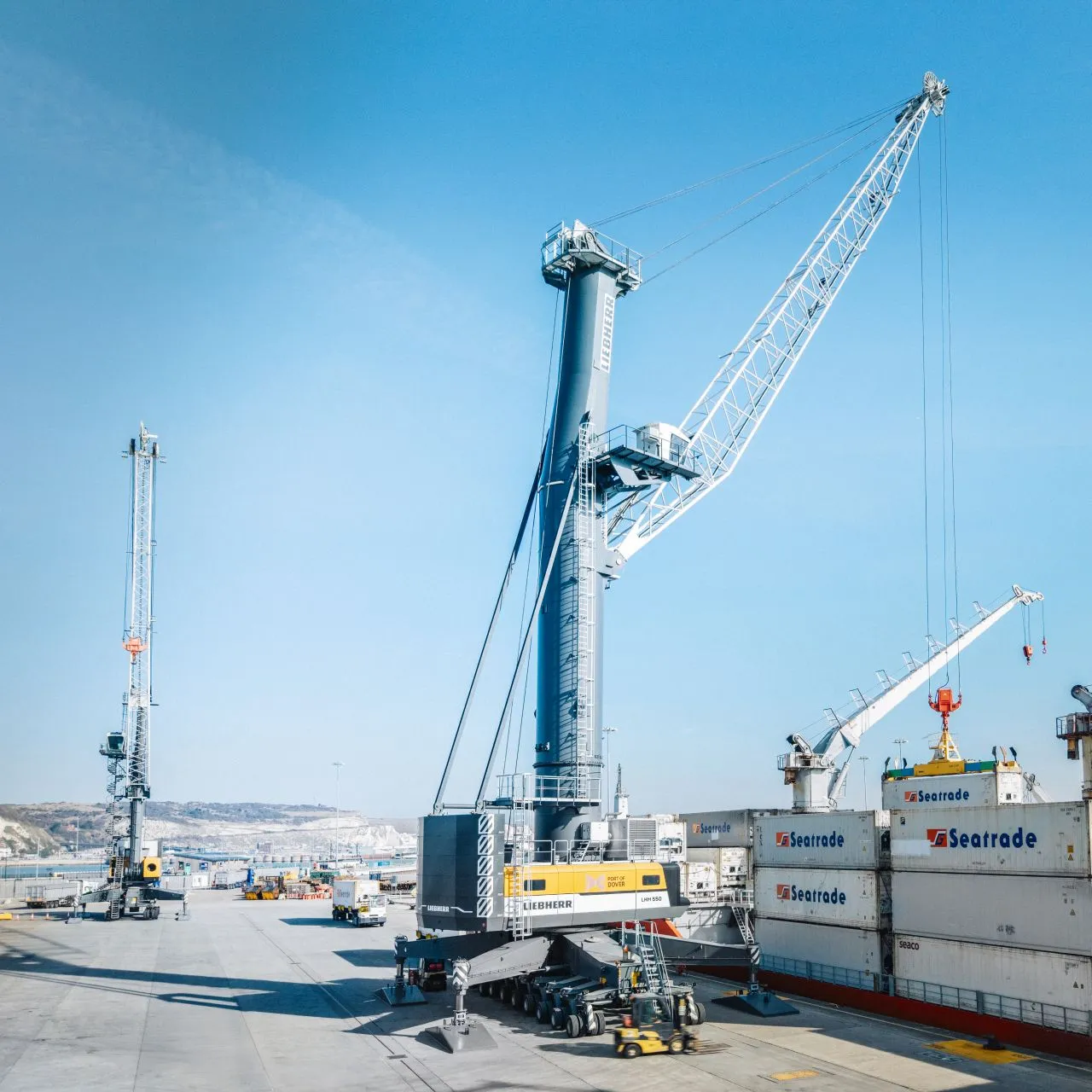 Xếp dỡ container