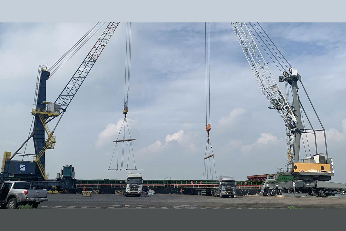 LHM 420 tại cảng SITV - Phú Mỹ